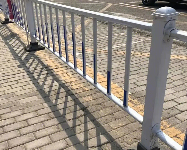 道路护栏