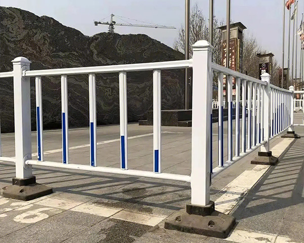 道路护栏